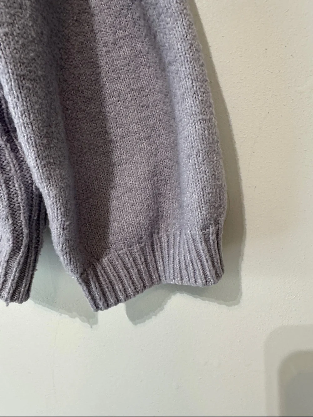Lavender V-Neck Pullover Sweater - Picture 2 of 8
